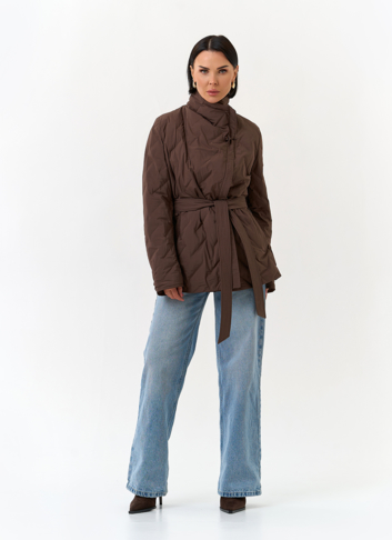 Женская куртка с поясом