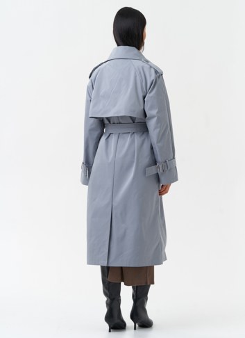 Женский плащ с английским воротником