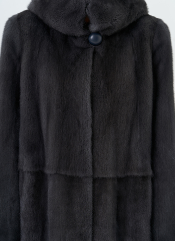 Женская шуба из меха норки с капюшоном