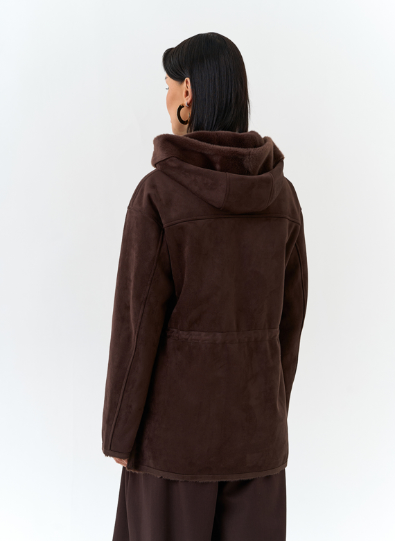 Двухсторонняя дубленка из эко замши с капюшоном