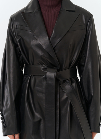 Жакет из натуральной кожи с поясом