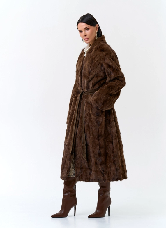 Женская шуба из меха норки  поясом  фото