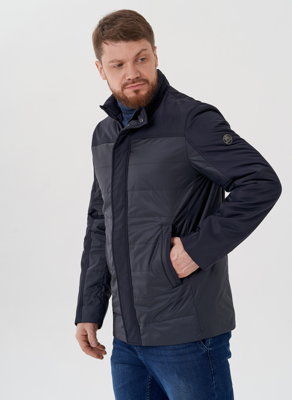 Мужская куртка синего цвета 