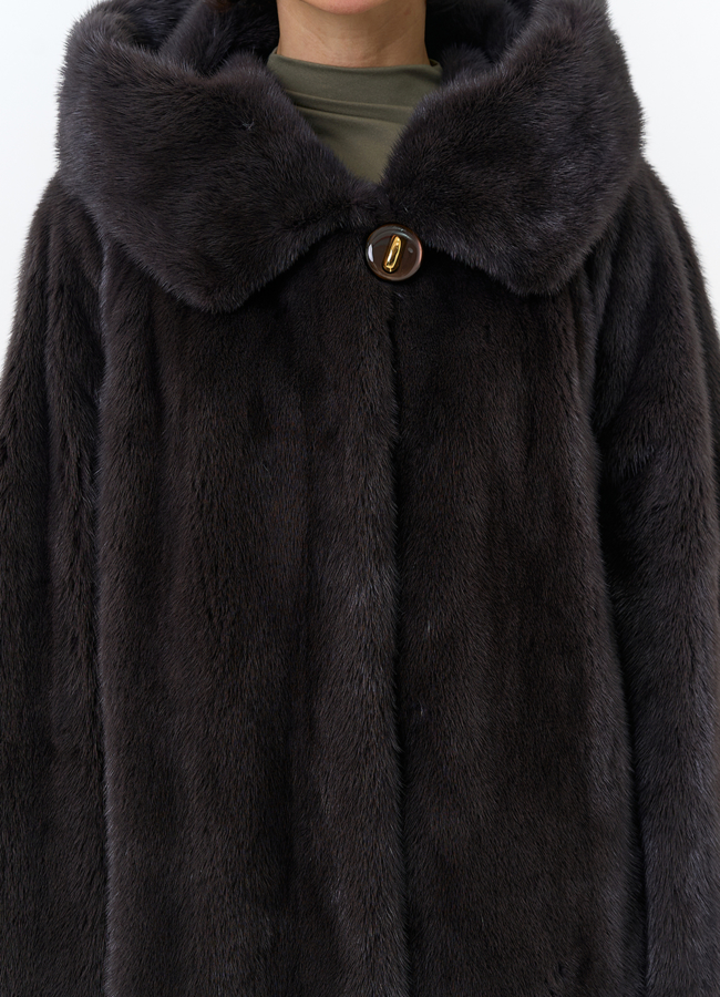 Шуба из норки с капюшоном модель № 31176 универмаг малина