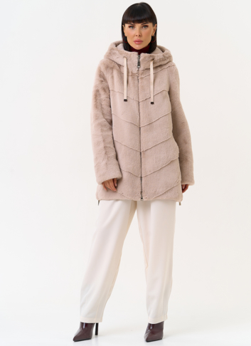 Женская шуба из эко меха с капюшоном