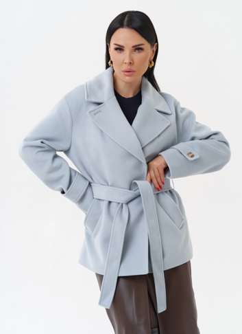 Укороченное пальто с поясом