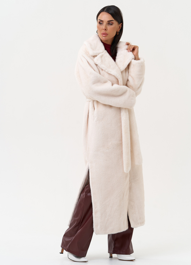 Женское пальто из эко меха молочного цвета модель № 31233 универмаг малина